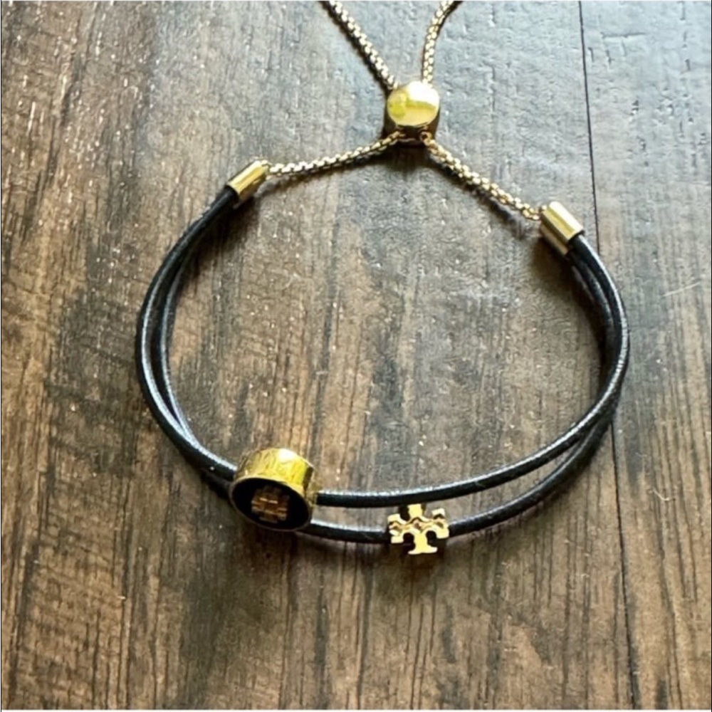 Tory Burch leather bracelet set